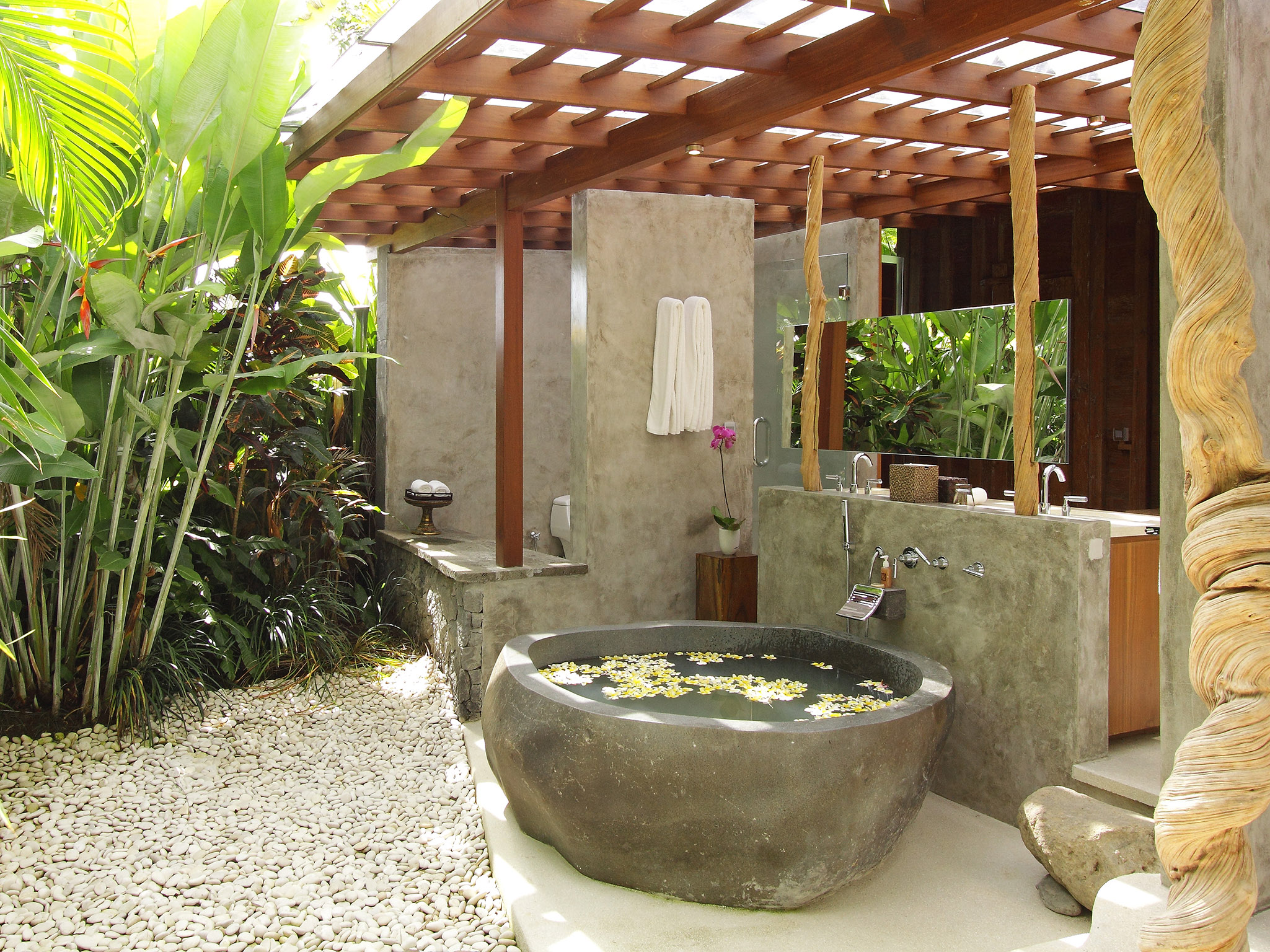 Villa Radha - Ensuite bathtub - Dea Villas - Villa Radha, Canggu, Bali